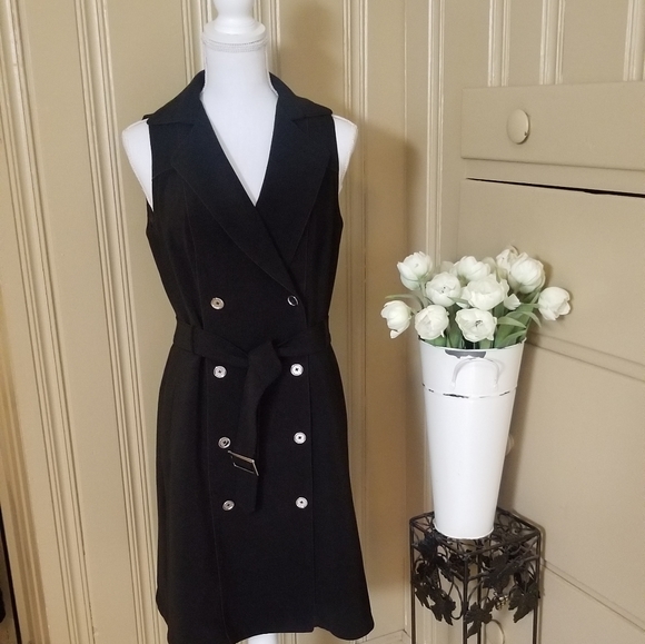 White House Black Market Dresses & Skirts - Stunning WHBM black button up vest dress